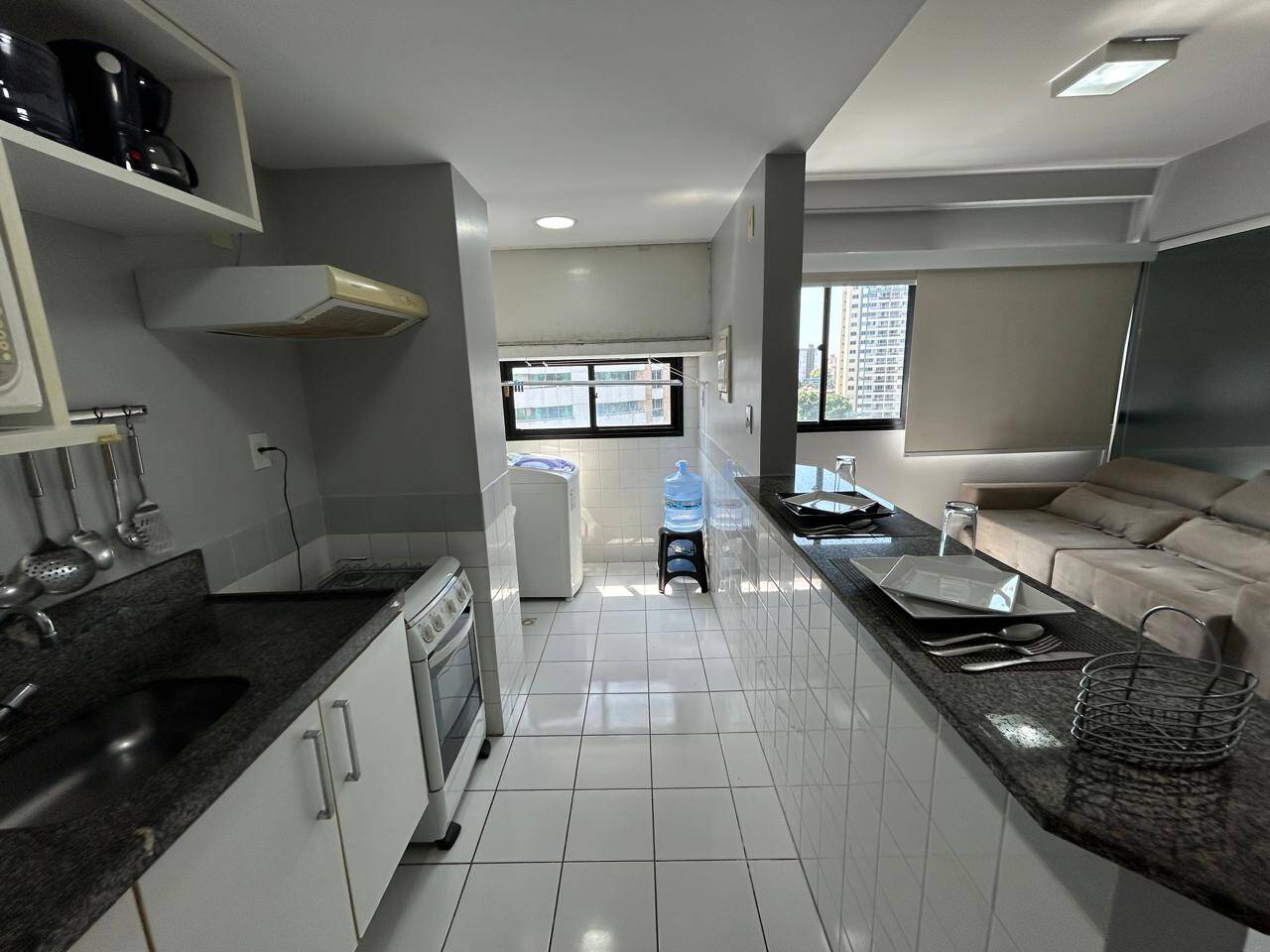 Apartamento para alugar com 1 quarto, 55m² - Foto 4