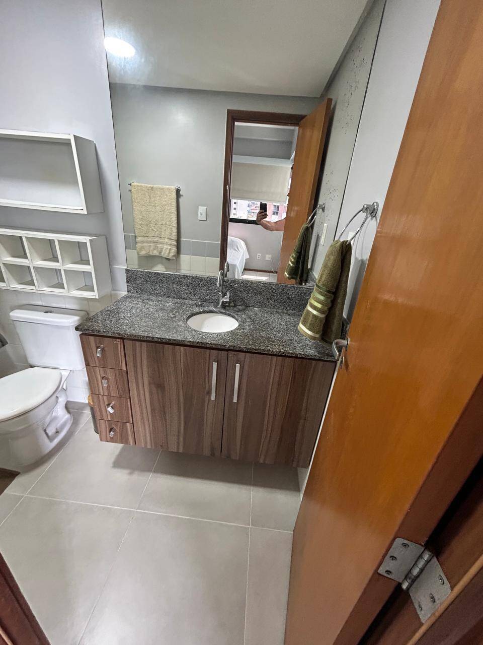 Apartamento para alugar com 1 quarto, 55m² - Foto 14