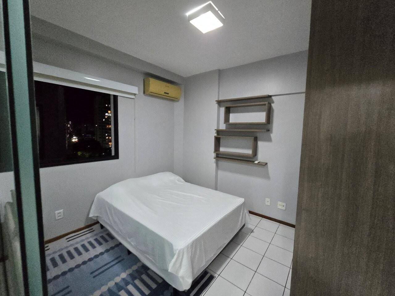 Apartamento para alugar com 1 quarto, 53m² - Foto 8