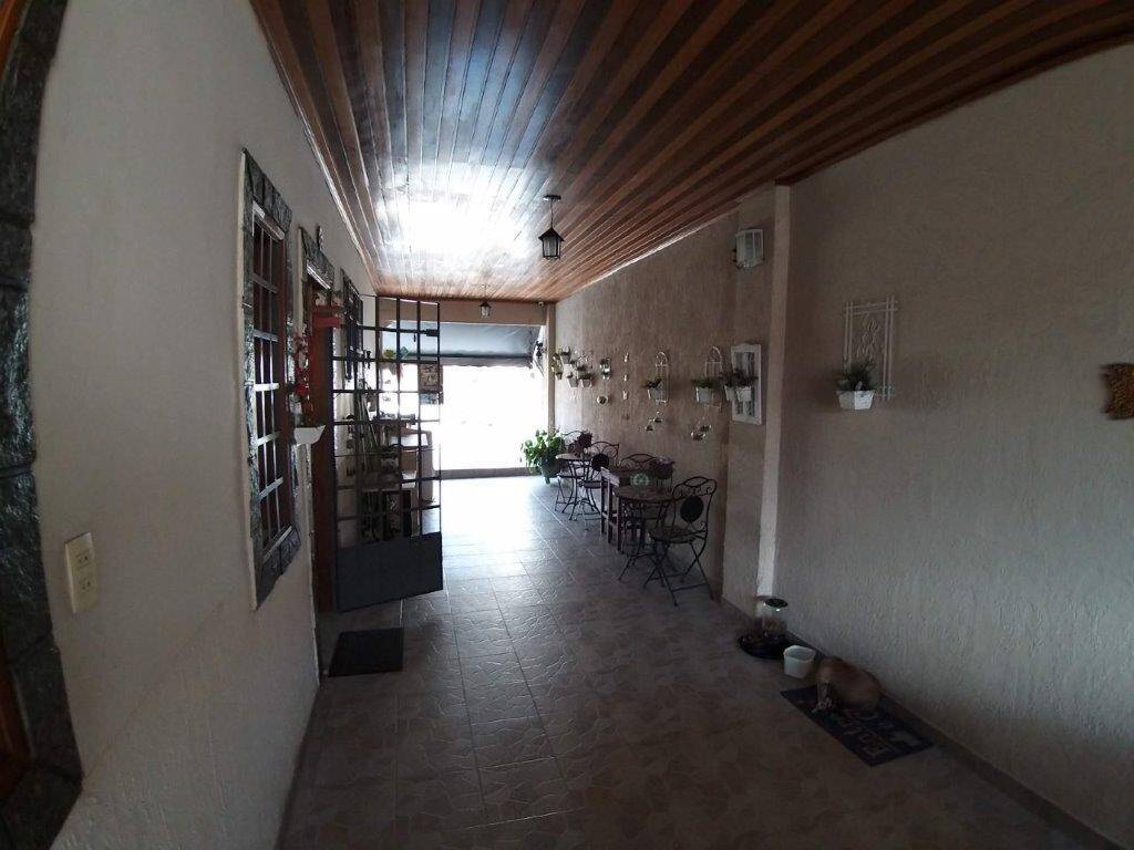 Casa à venda com 3 quartos, 256m² - Foto 47