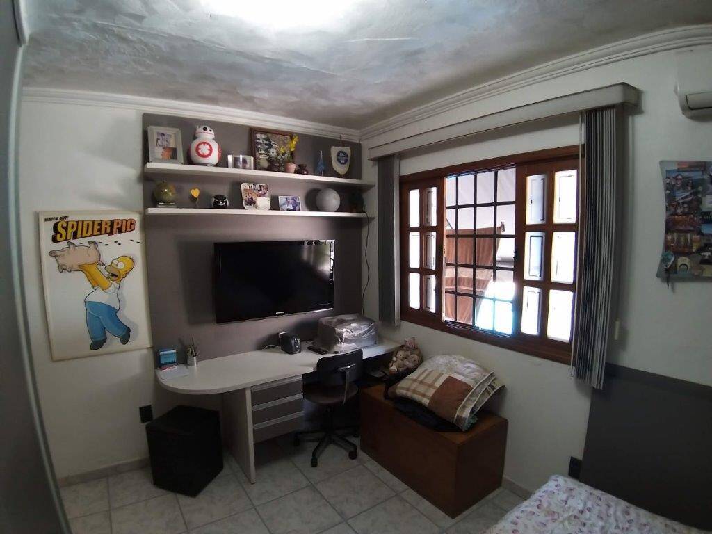 Casa à venda com 3 quartos, 256m² - Foto 27